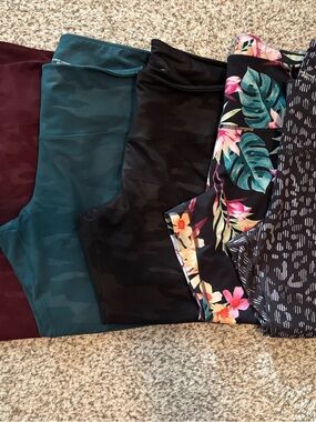 Old Navy Women’s Elevate 7/8 Leggings